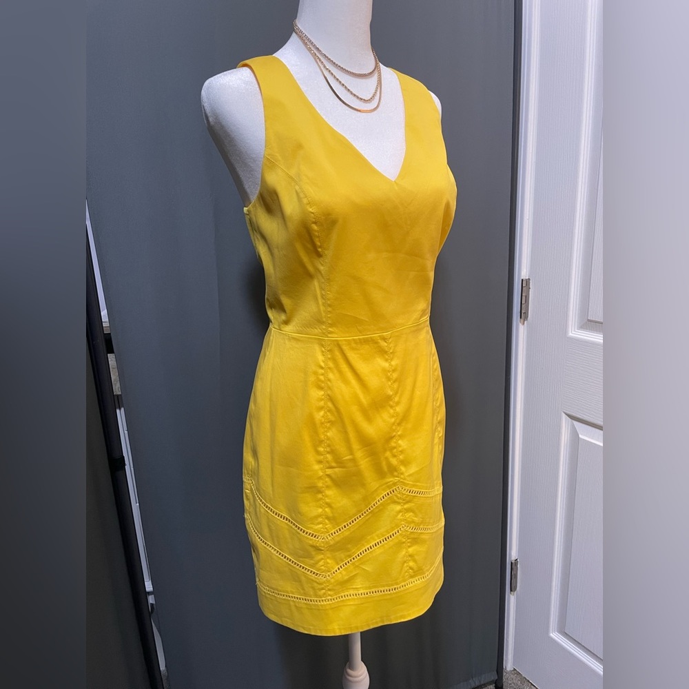 Super cute BeBe dress